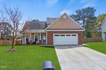 2245 Lakedale Dr, Fayetteville, NC 28306