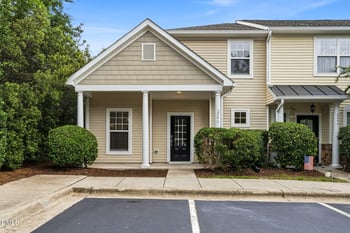 2246 Banks Hill Row Rd, Raleigh, NC 27614