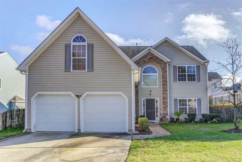 2246 Lazy River Dr, Raleigh, NC 27610
