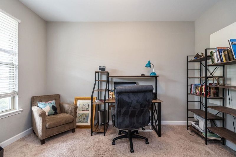 2247 Lazy River Dr, Raleigh, NC 27610