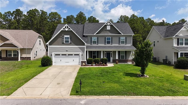 2248 Andalusian Dr, Hope Mills, NC 28348