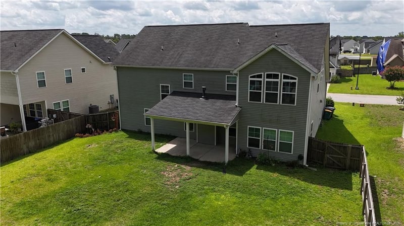 2248 Andalusian Dr, Hope Mills, NC 28348