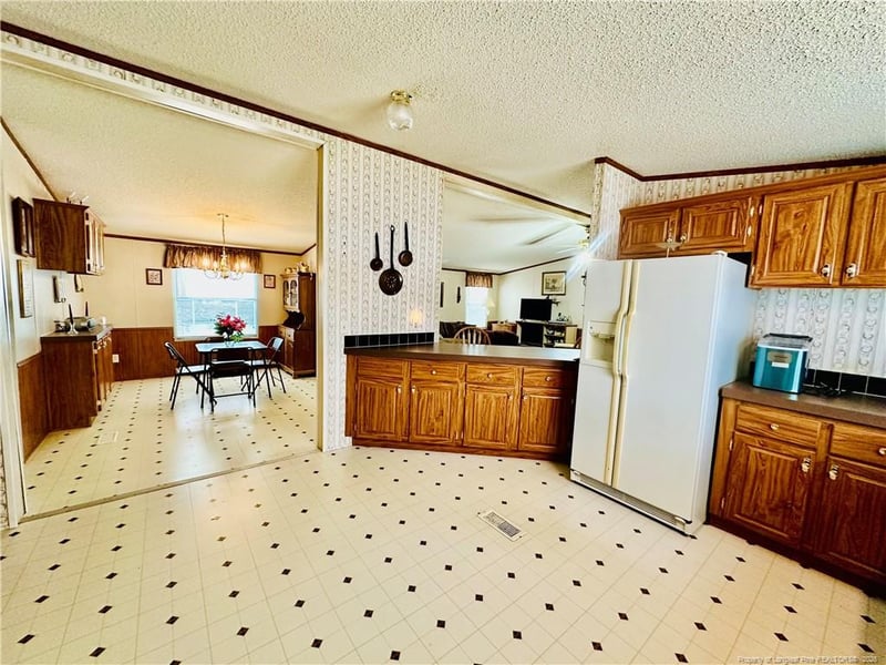 225 Angel Dr, Fayetteville, NC 28306