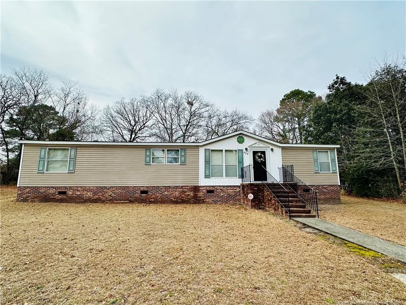 225 Angel Dr, Fayetteville, NC 28306