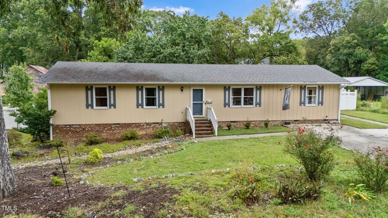 225 Ballentine St, Fuquay Varina, NC 27526