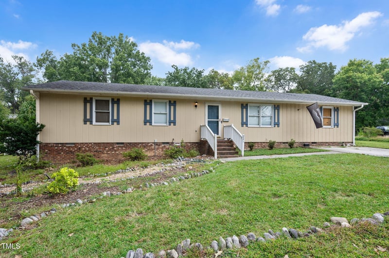 225 Ballentine St, Fuquay Varina, NC 27526