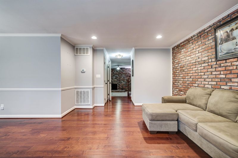 225 Bayleaf Dr, Raleigh, NC 27615