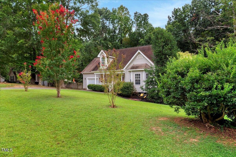 225 Beaver Ridge Dr, Youngsville, NC 27596