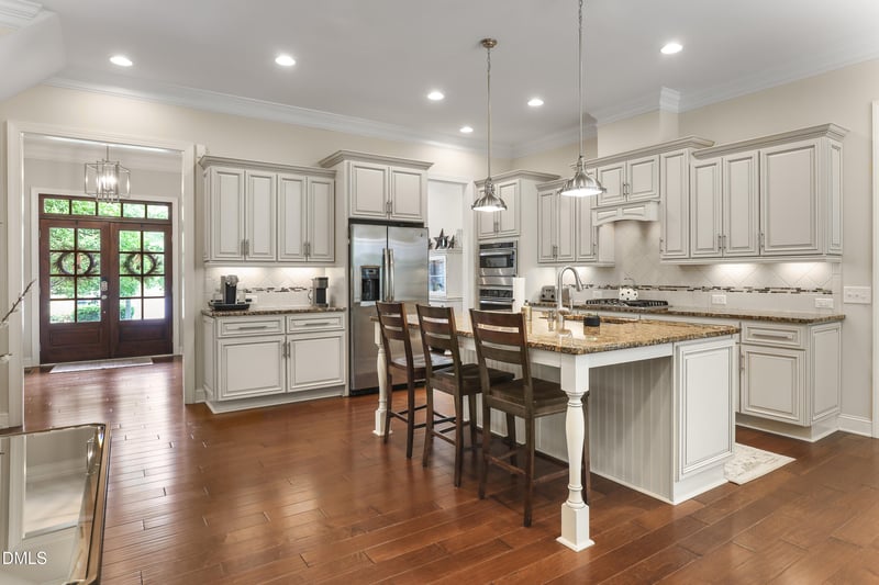 225 Brook Manor Ct, Cary, NC 27513