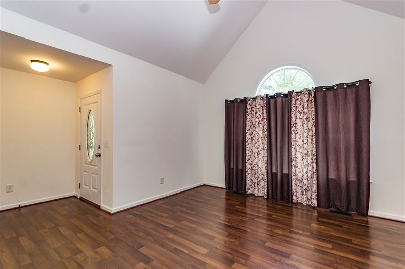 225 Cedarhurst Ln, Franklinton, NC 27525