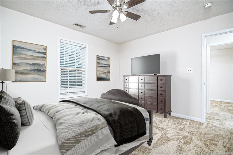 225 Chloe Dr, Fayetteville, NC 28301
