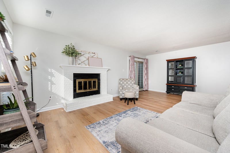 225 Clancy Cir, Cary, NC 27511