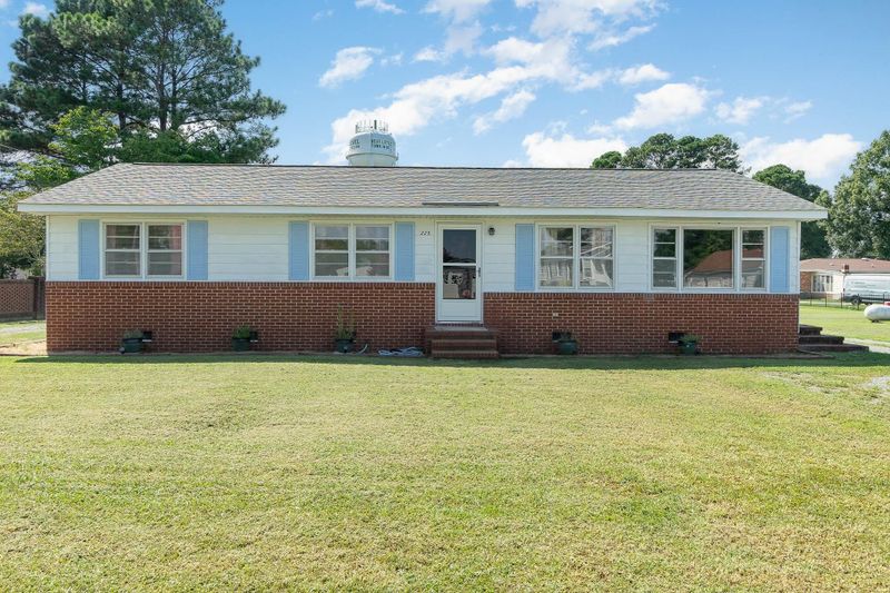 225 Davis Mill Rd, Selma, NC 27576