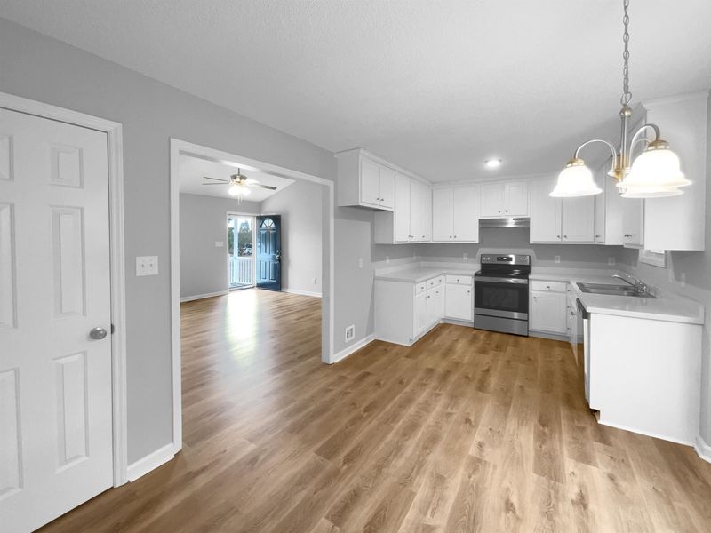225 Deep Creek Dr, Clayton, NC 27520