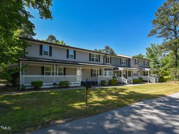 225 Douglas St, Holly Springs, NC 27540