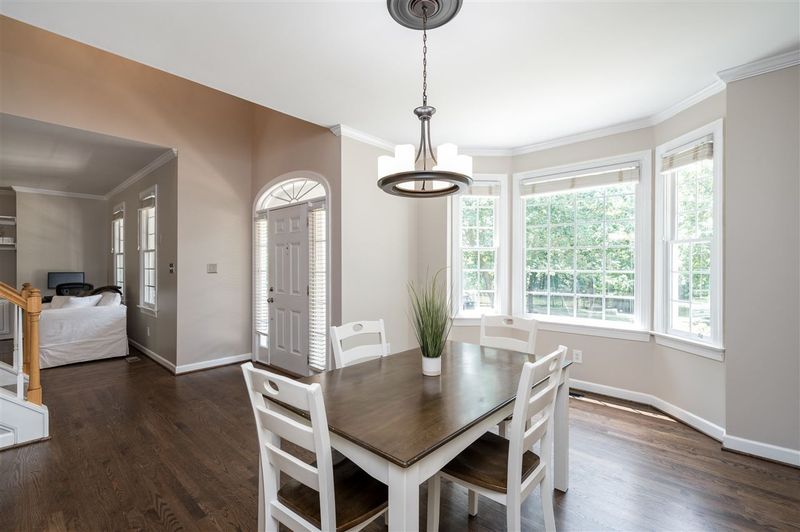 225 Flatrock Ln, Holly Springs, NC 27540
