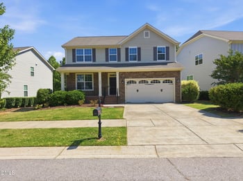 225 Harbor Fog Trl, Holly Springs, NC 27540