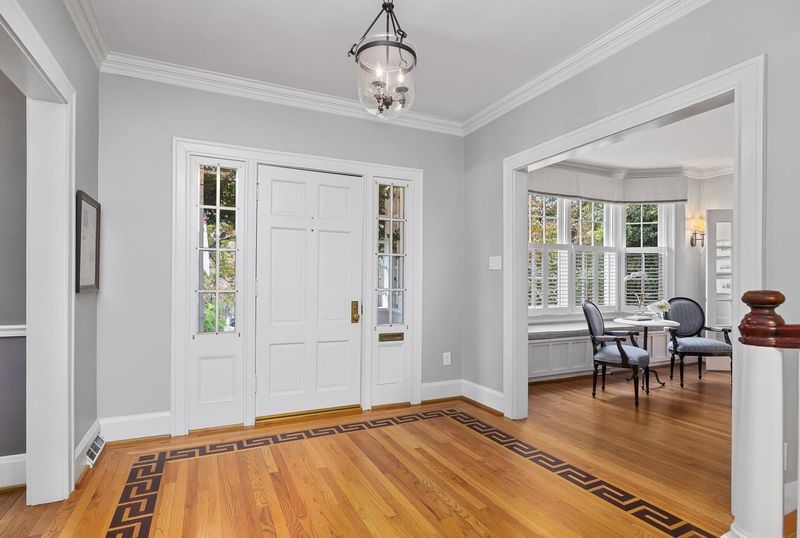 225 Hawthorne Rd, Raleigh, NC 27605