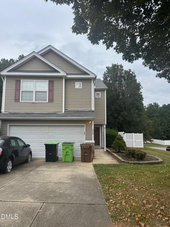 225 Hazelmere Dr, Holly Springs, NC 27540