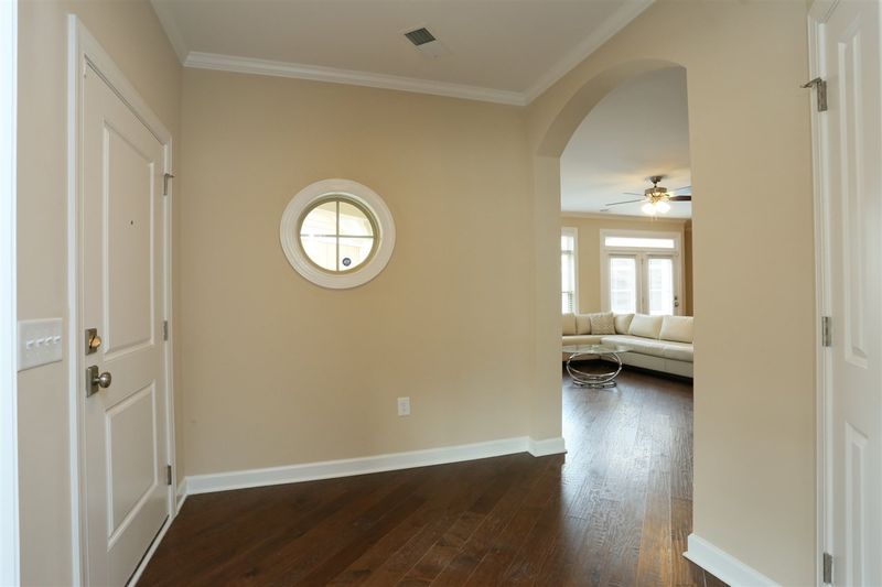 225 Kipling Ln, Chapel Hill, NC 27516