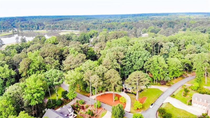 225 Lakeview Dr, Sanford, NC 27332