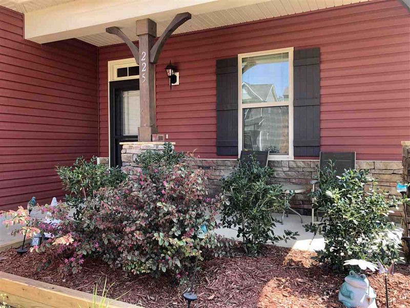 225 Lanier Dr, Clayton, NC 27527