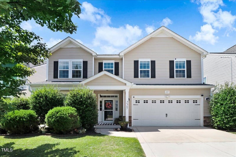 225 Marsh Creek Dr, Garner, NC 27529