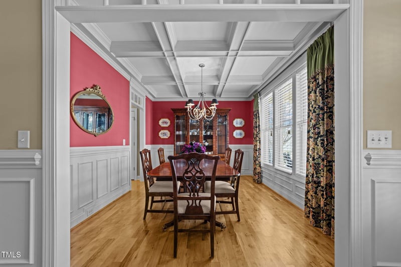 225 Marsh Landing Dr, Holly Springs, NC 27540