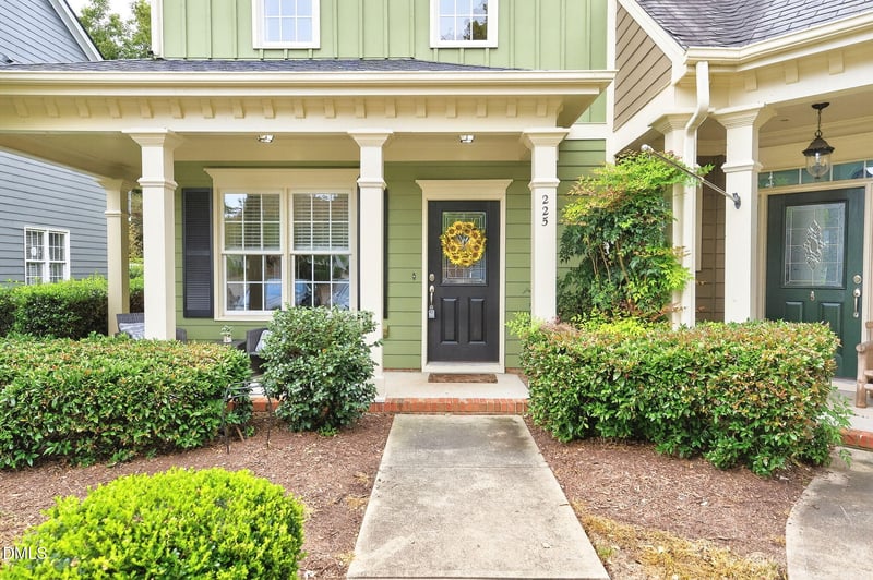 225 Old Grove Ln, Apex, NC 27502