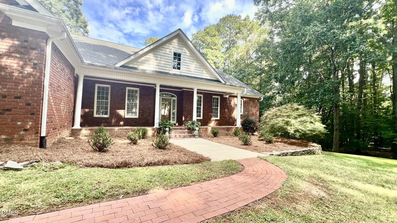 225 Old Ride Dr, Holly Springs, NC 27540