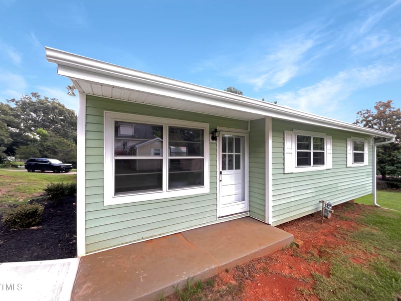 225 W Orange St, Hillsborough, NC 27278
