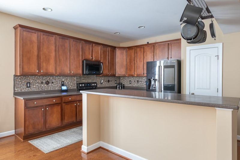225 Plott Hound Ln, Wake Forest, NC 27587