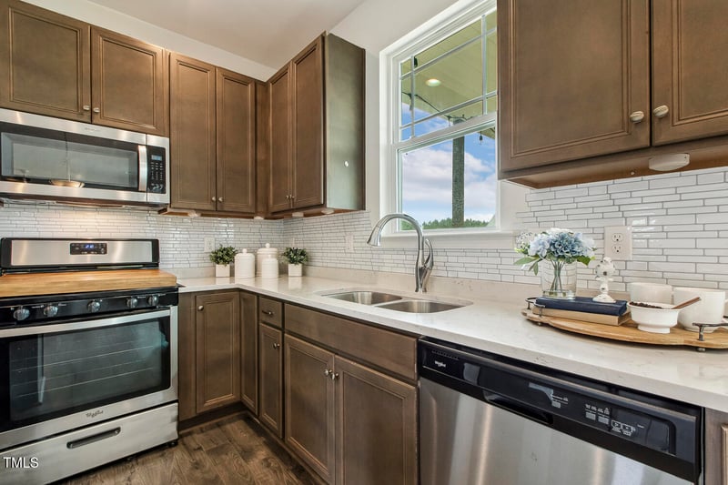 225 Rosewood Ln, Youngsville, NC 27596