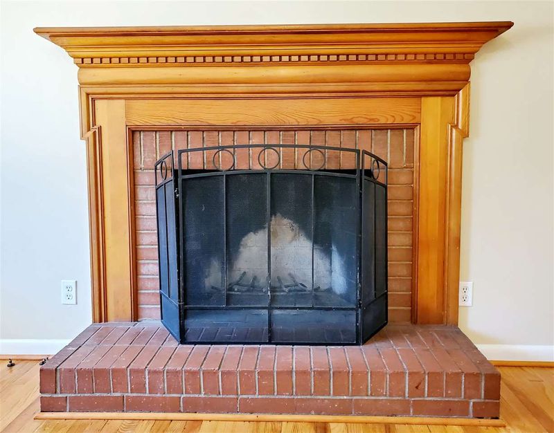 225 S Selma Rd, Wendell, NC 27591