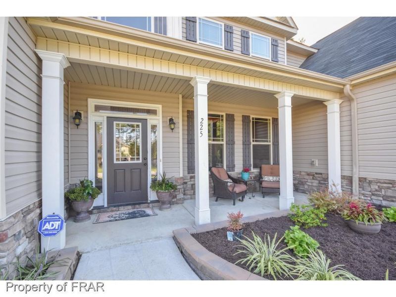 225 Skycroft Dr, Sanford, NC 27332