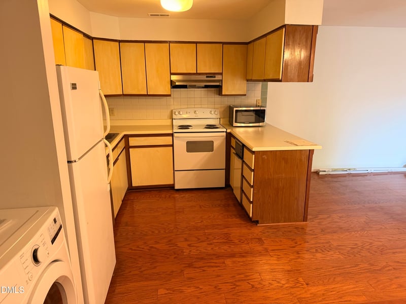 225 Summerwalk Cir, Chapel Hill, NC 27517