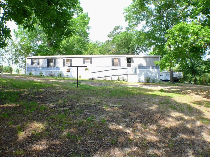 225 Suncreek Dr, Benson, NC 27504