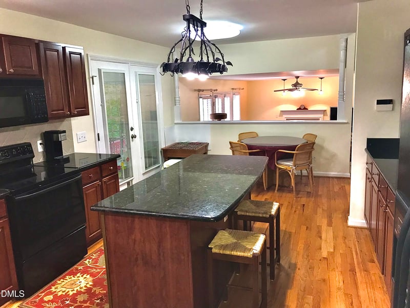 225 Tamworth Dr, Willow Springs, NC 27592