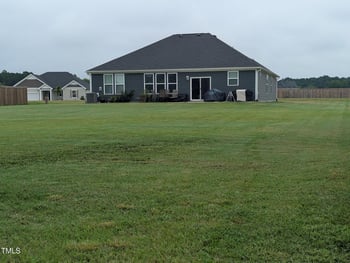 225 Thomas Gage Dr, Fuquay Varina, NC 27526