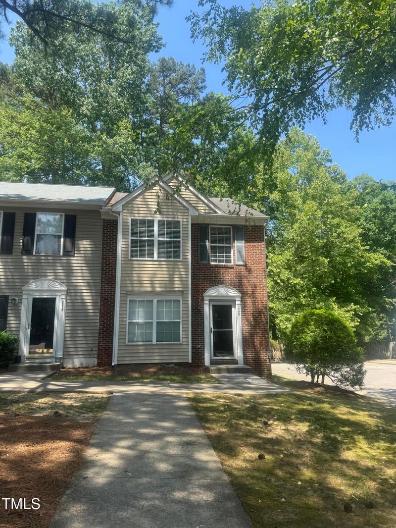 225 Virens Dr, Cary, NC 27511