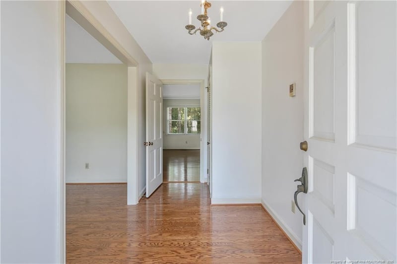 225 Vivian Dr, Fayetteville, NC 28311