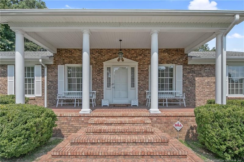 225 Vivian Dr, Fayetteville, NC 28311