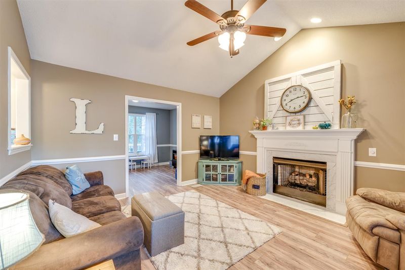 225 Walnut Creek Dr, Clayton, NC 27520
