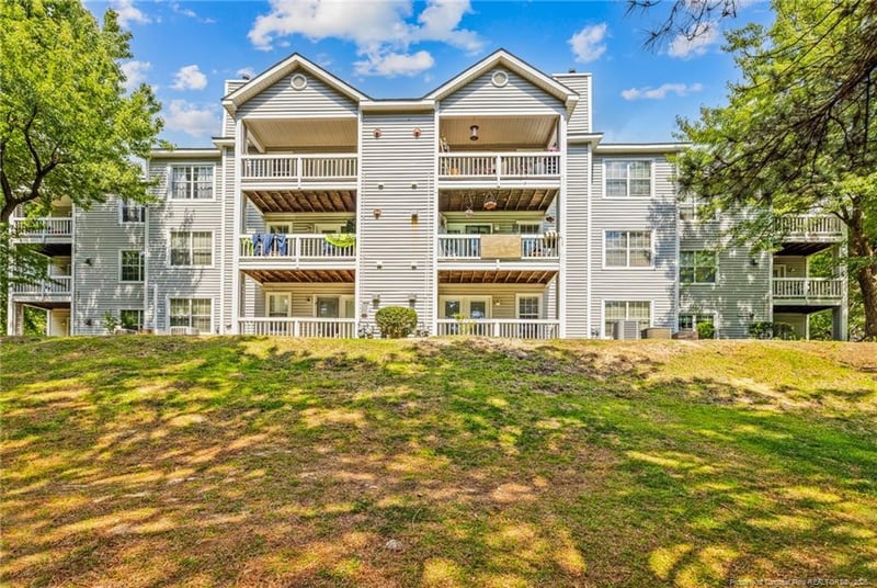 225 Waterdown Dr #8, Fayetteville, NC 28314