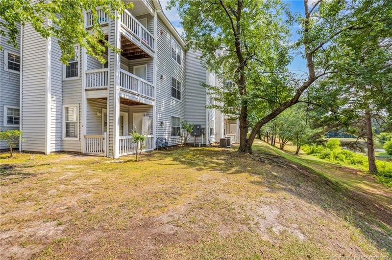 225 Waterdown Dr #8, Fayetteville, NC 28314