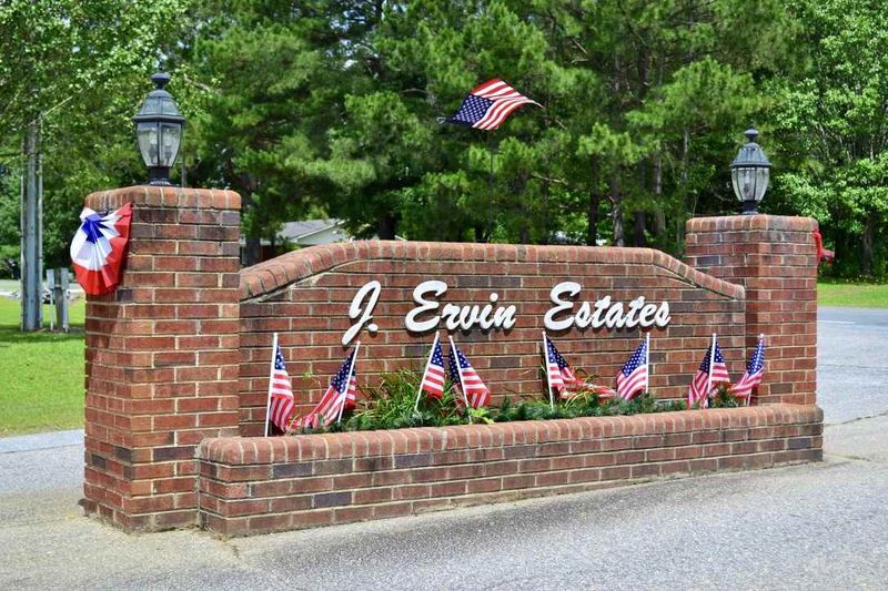 225 Wendy Pl, Benson, NC 27504
