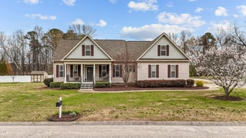 225 Woodfield Ct, Fuquay Varina, NC 27526