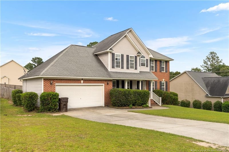 225 Woodshire Dr, Lillington, NC 27546