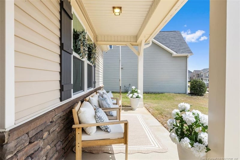 2252 Andalusian Dr, Hope Mills, NC 28348