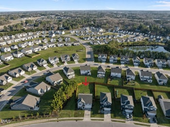 2252 Fairway Green Dr, Fuquay Varina, NC 27526